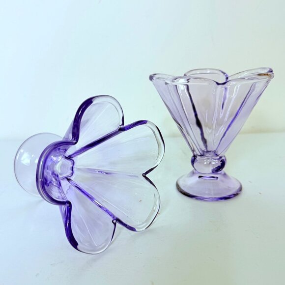 VTG Purple Lavender Glass Cup Set of 2 Petal Decor Lilac Cocktail Glass Dessert - Picture 2 of 16